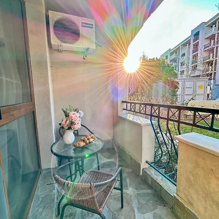 студио каскадас м5 * Σάνι Μπιτς